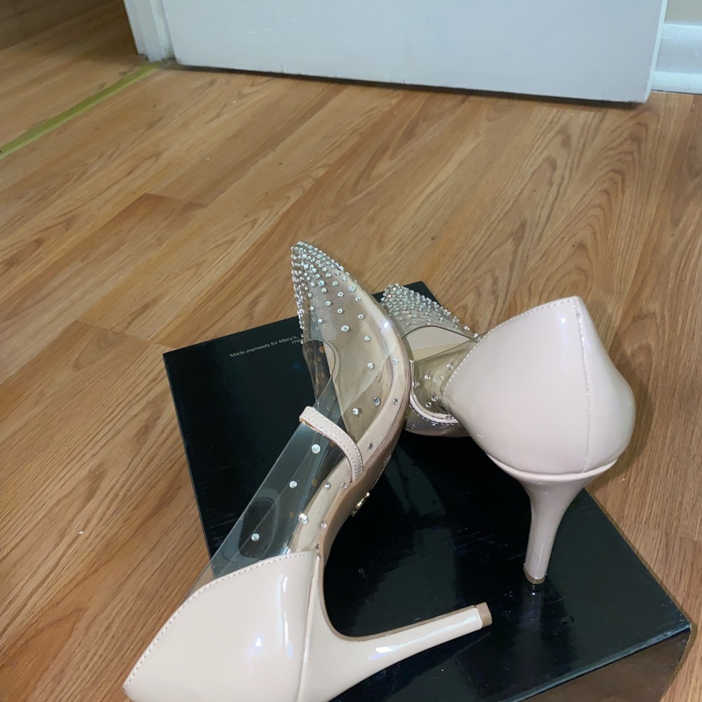 Heels - Picture 3 of 5